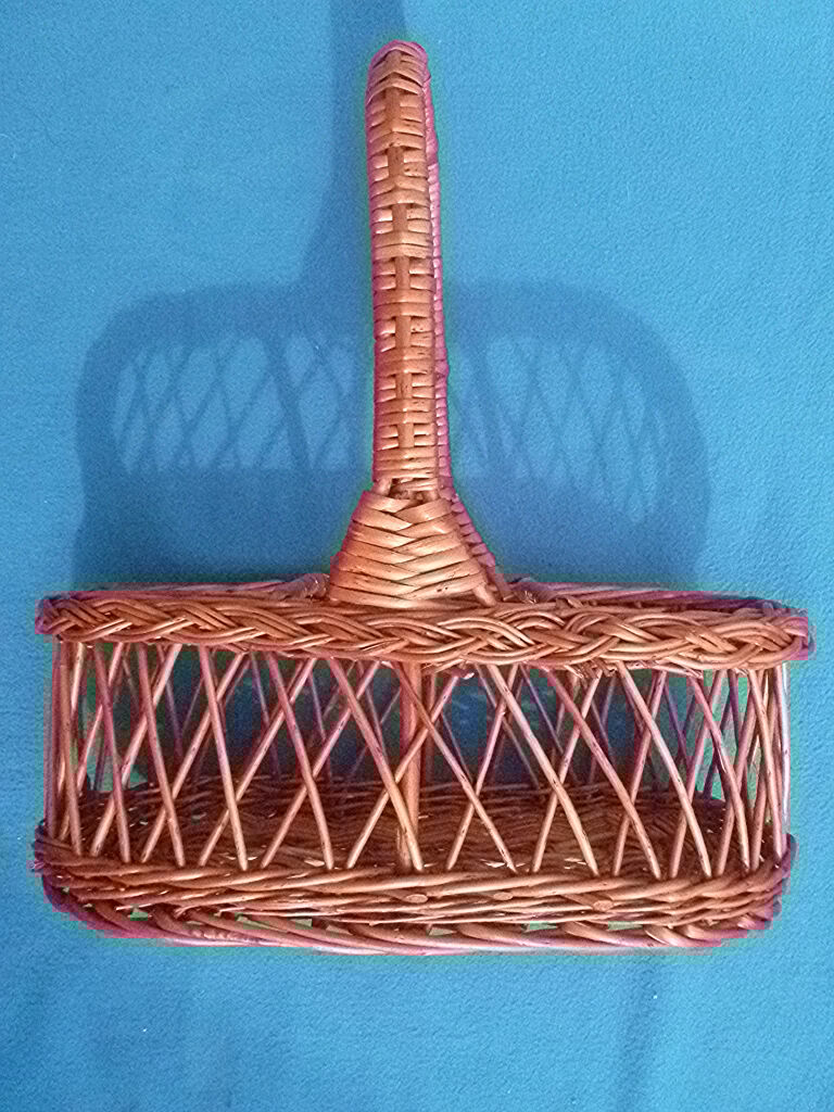 Wicker bottle holder basket, vintage