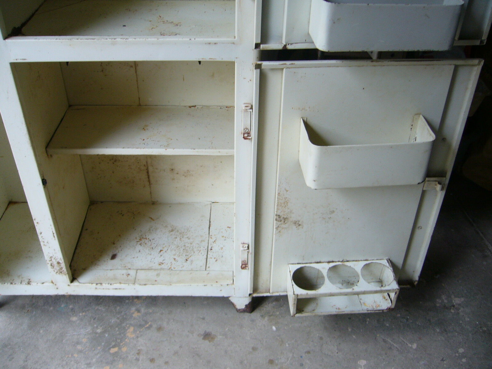 Three-door metal cabinet old CDS France