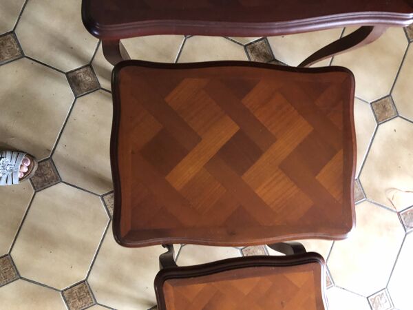 3 tables gigogne en merisier