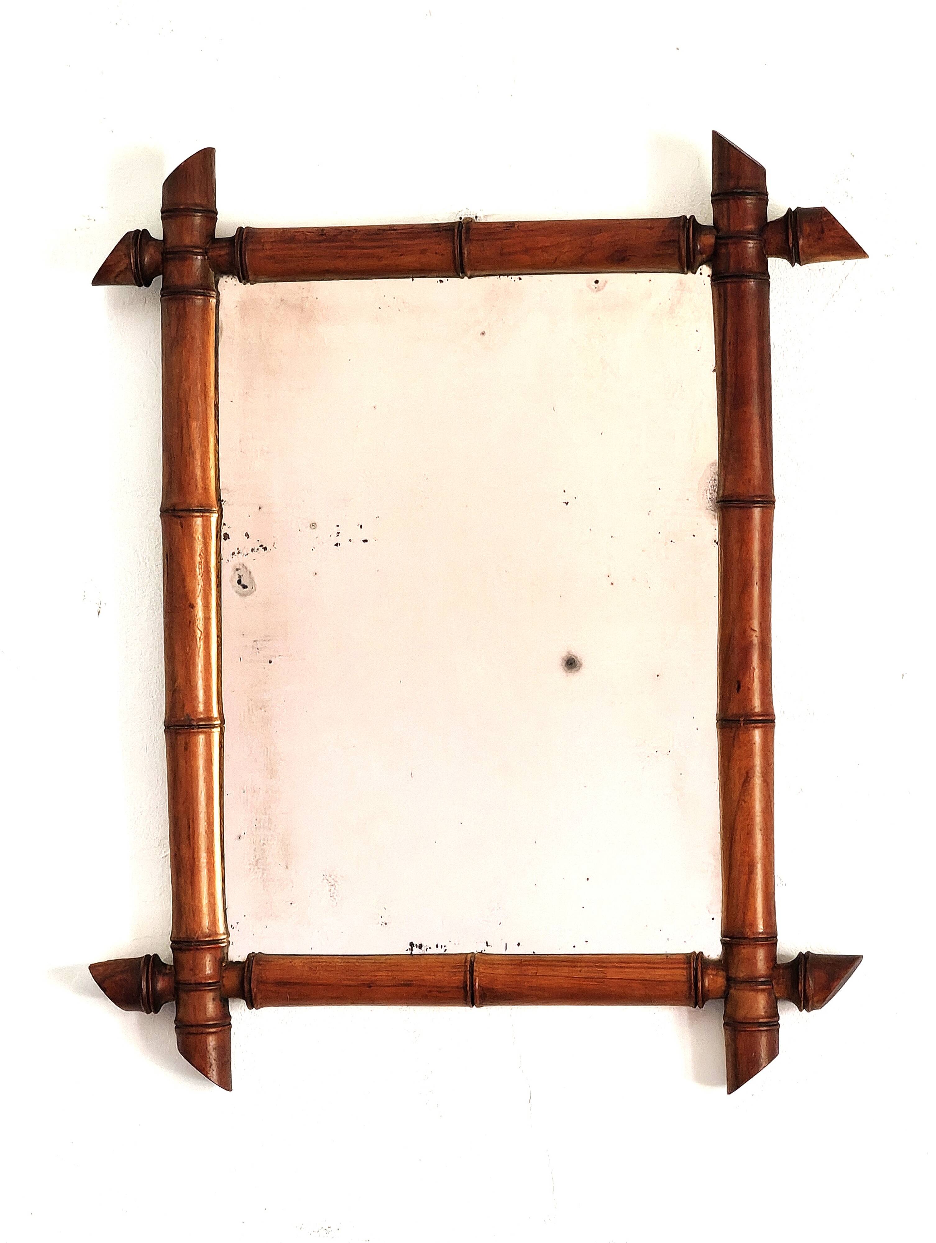 Petit miroir en bambou ancien
