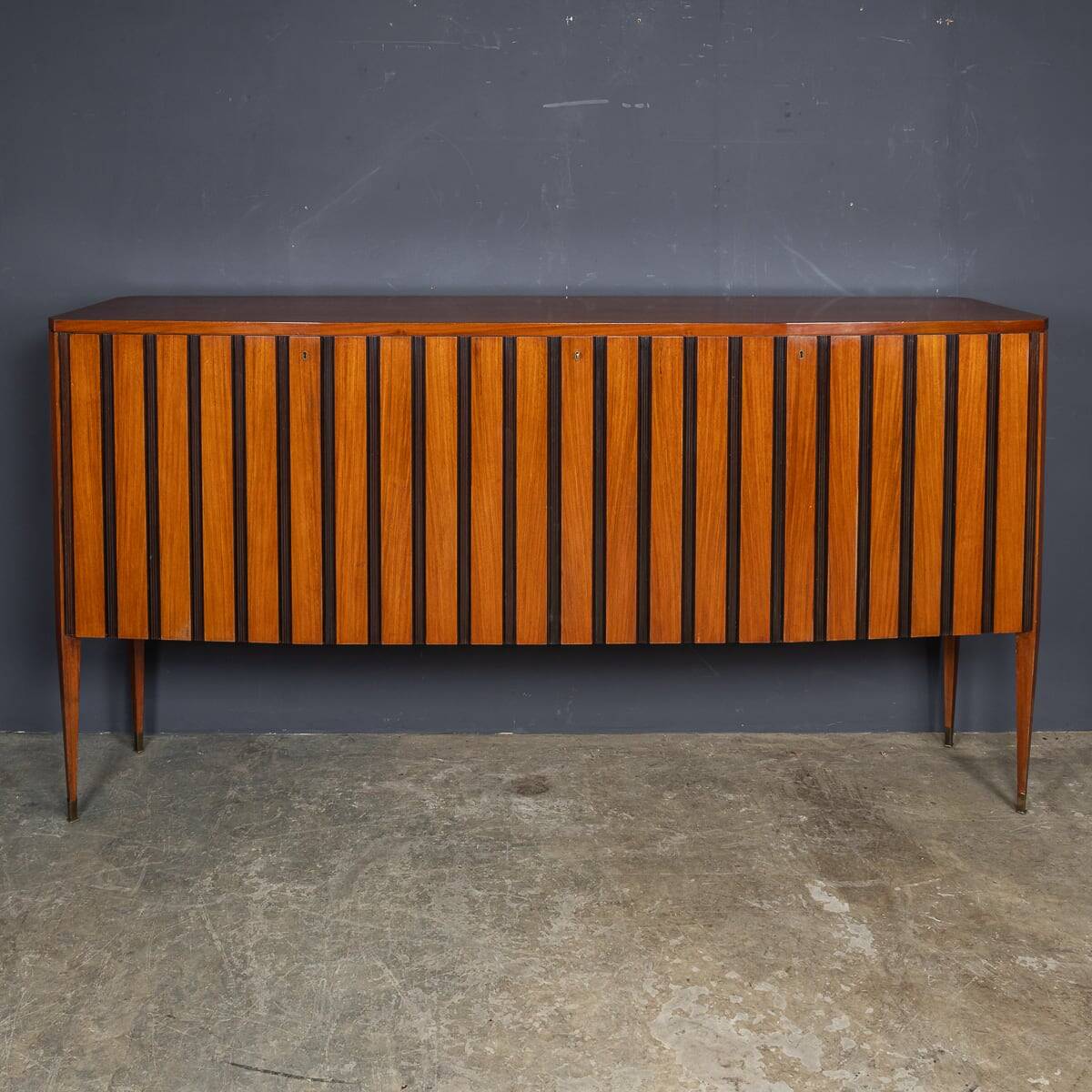 MID 20thC ITALIAN STRIPED WOODEN BUFFET BY PAOLO BUFFA c.1950