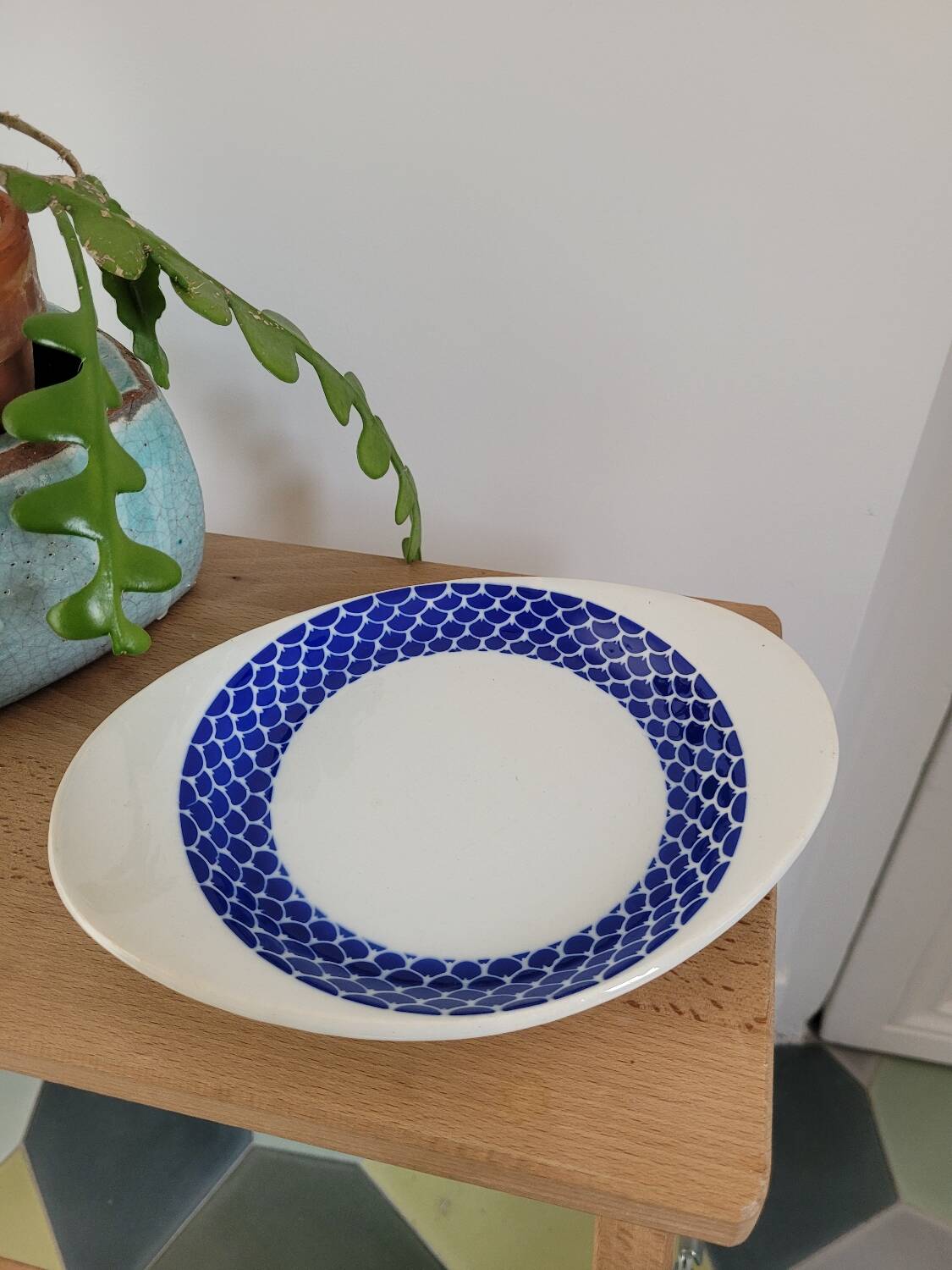 Badonviller porcelain dish