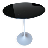 Knoll pedestal table Tulip collection by Eero Saarinen