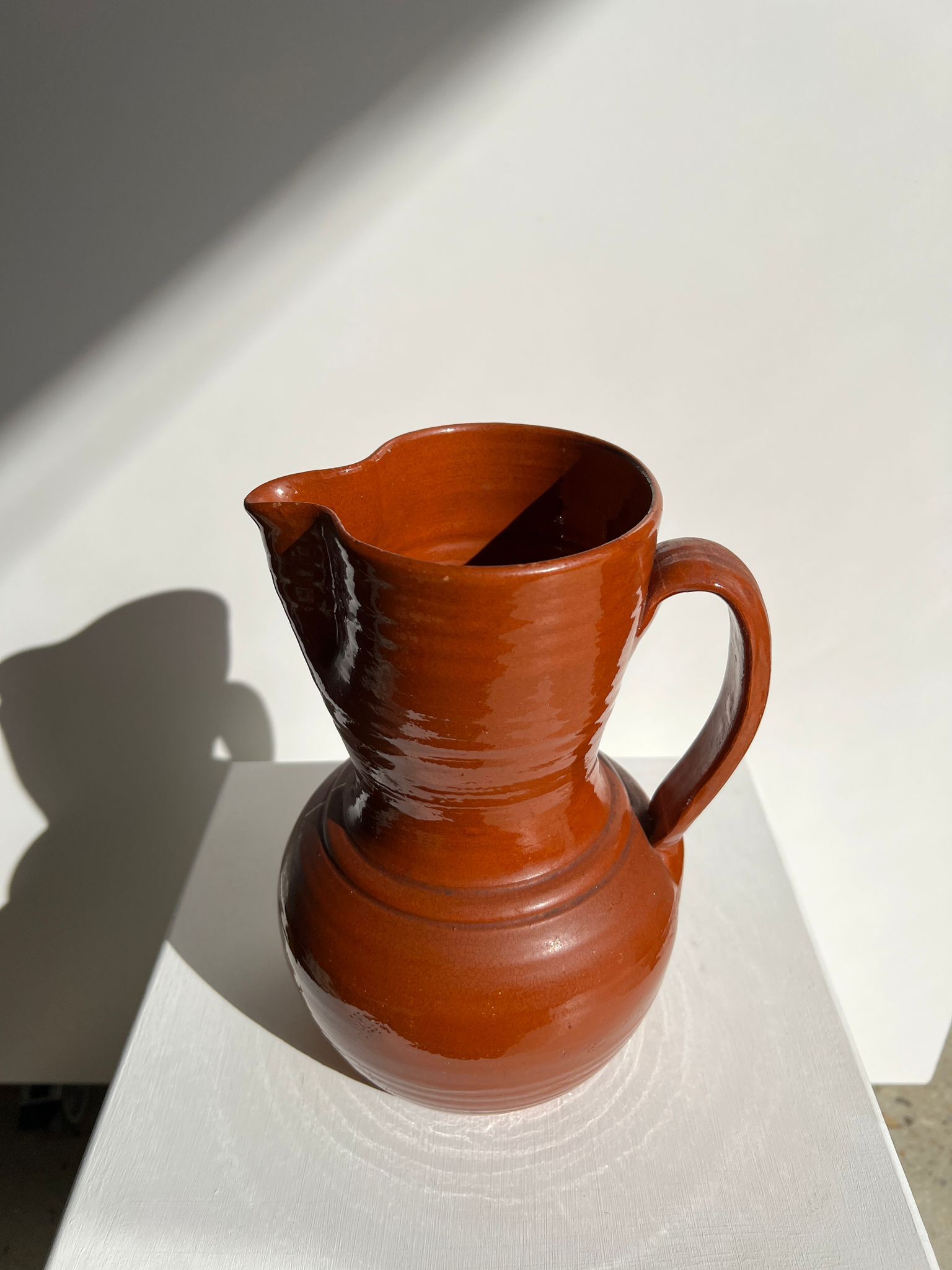 Two-tone brown ceramic wine pitcher H: 24cm