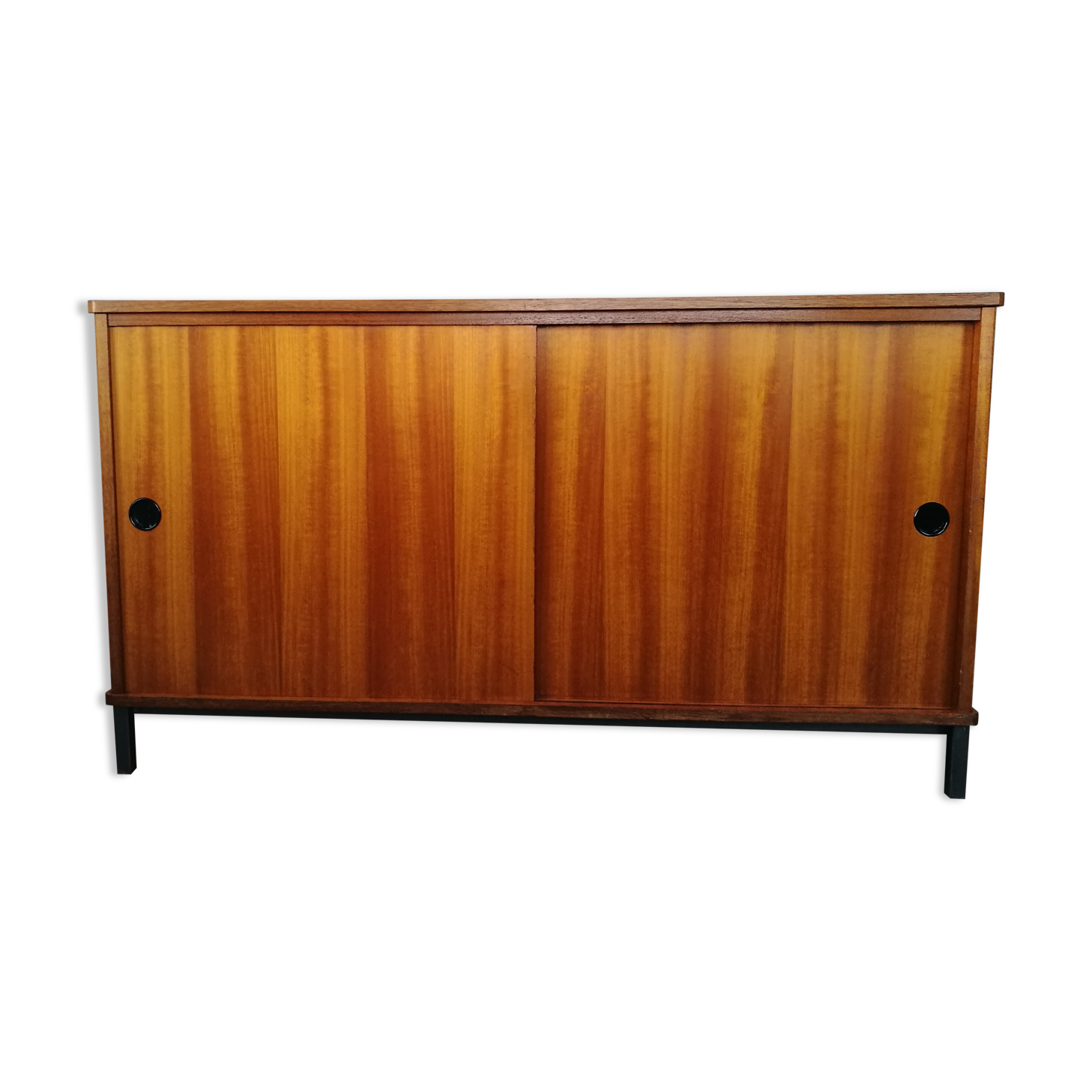 Vintage row sliding doors