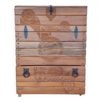Georgian wooden sideboard