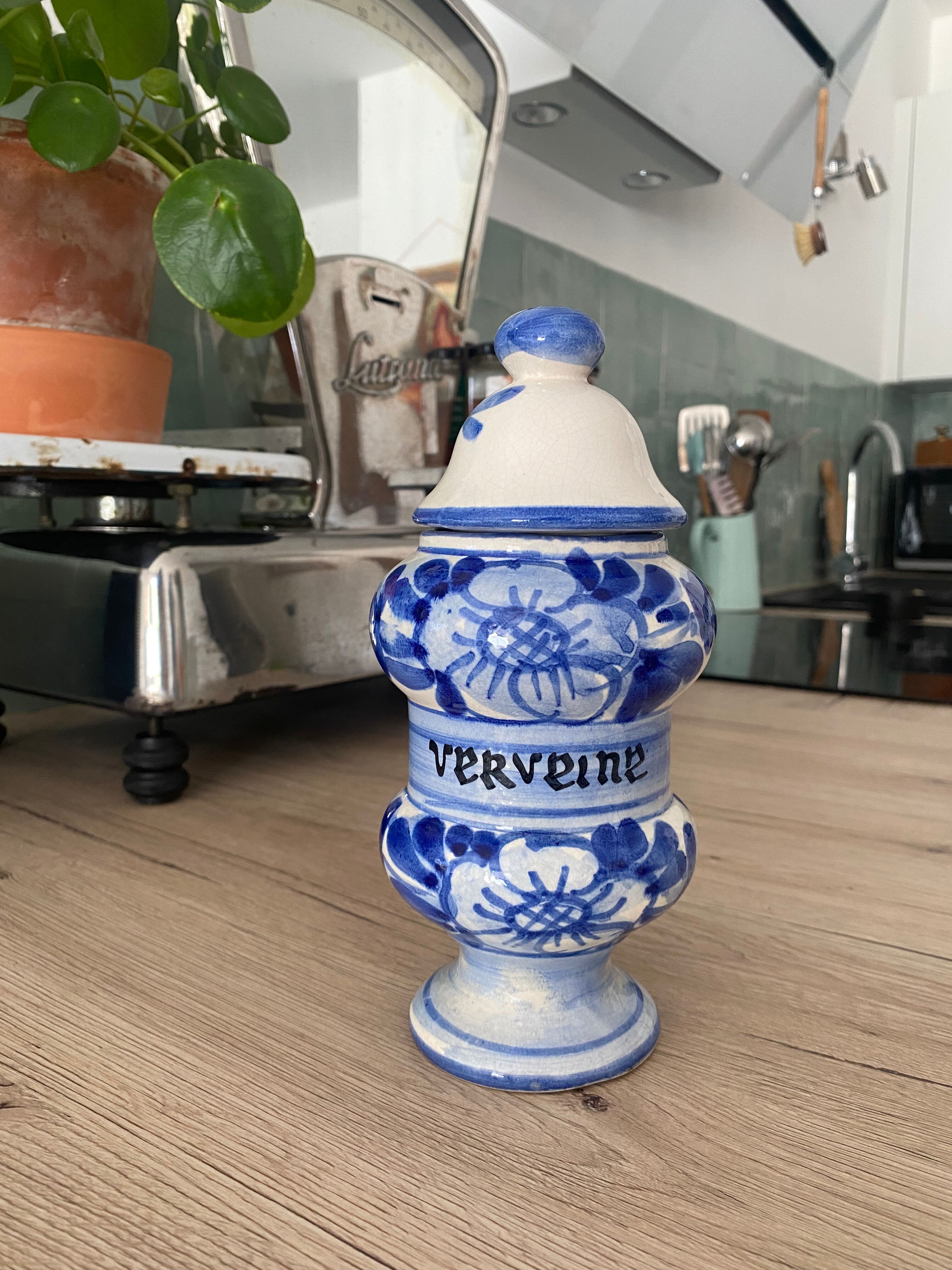Apothecary porcelain pot Verbena painted by hand