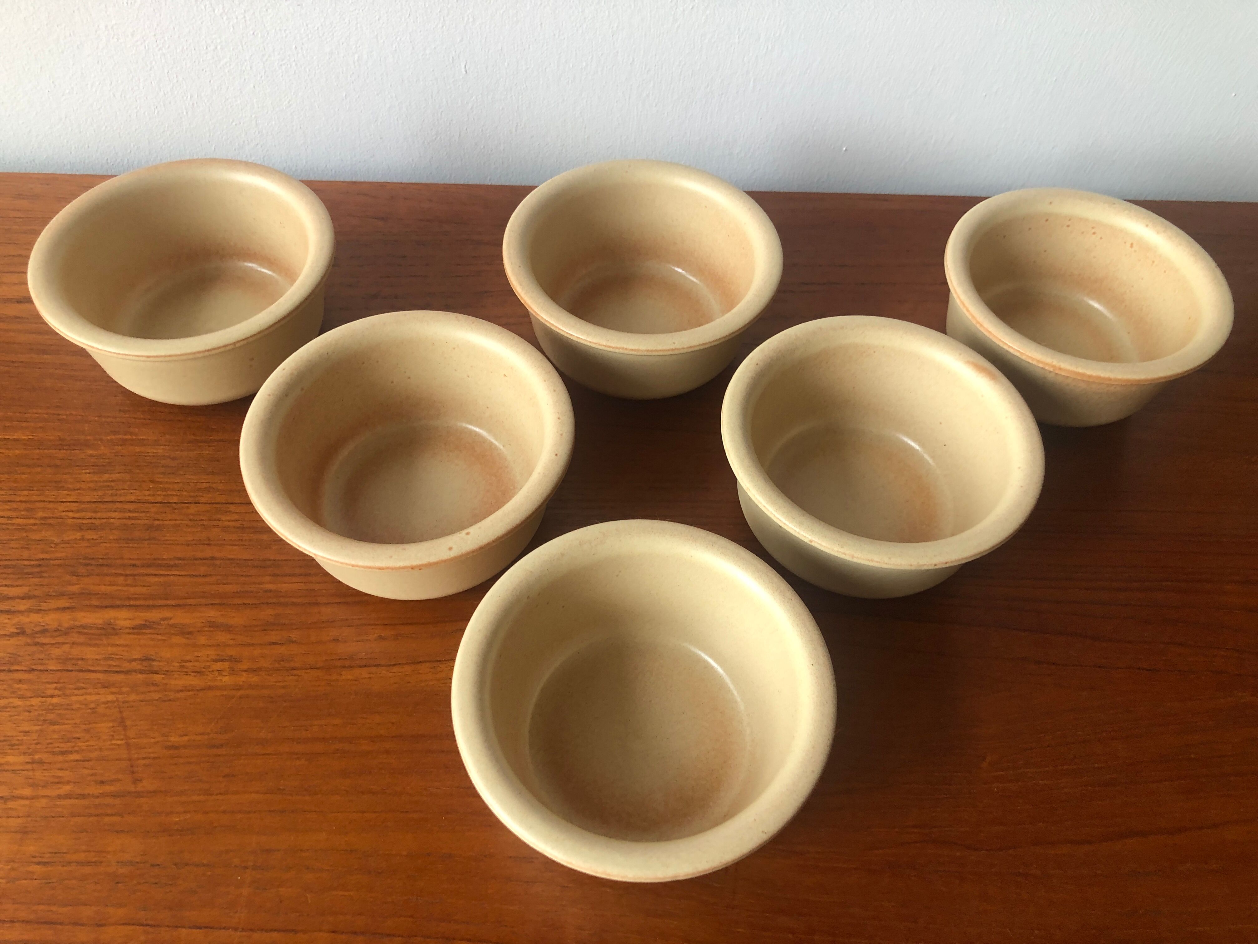 Natural stoneware cups