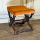 Tabouret en X, bois sculpté, XIXème siècle