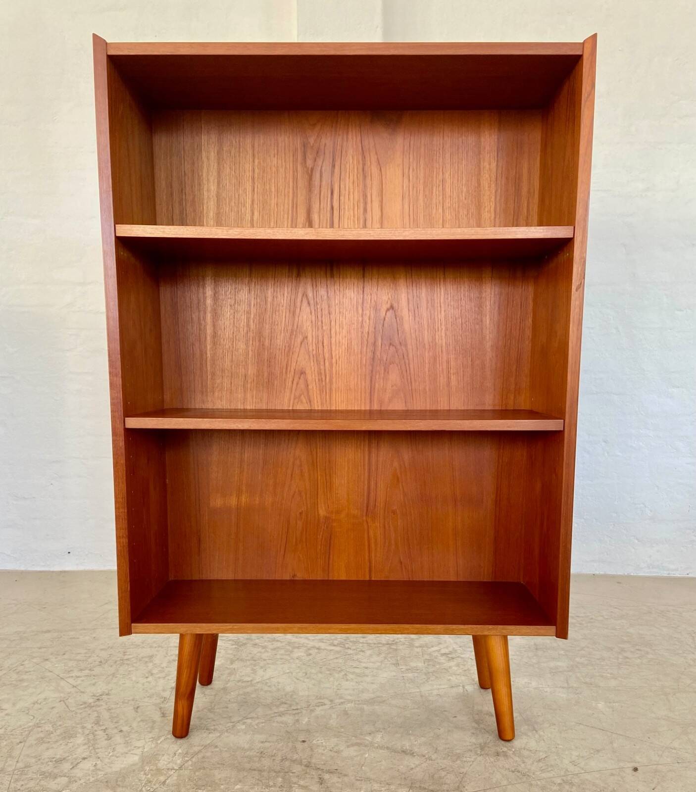 Danish retro vintage bookcase by Ølholm Møbelfabrik in teak 1960s