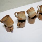 Série de 8 tasses et sous tasses vintage en grès