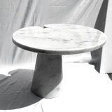 Coffee table in Italian whithe  Carrara marble