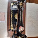 Ancienne machine à coudre Singer 27k