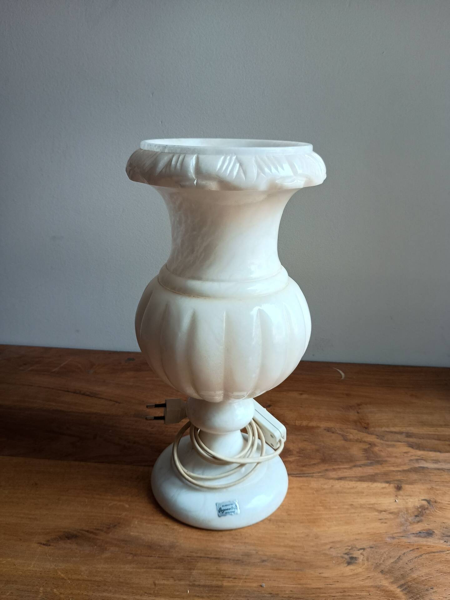 Alabaster lamp
