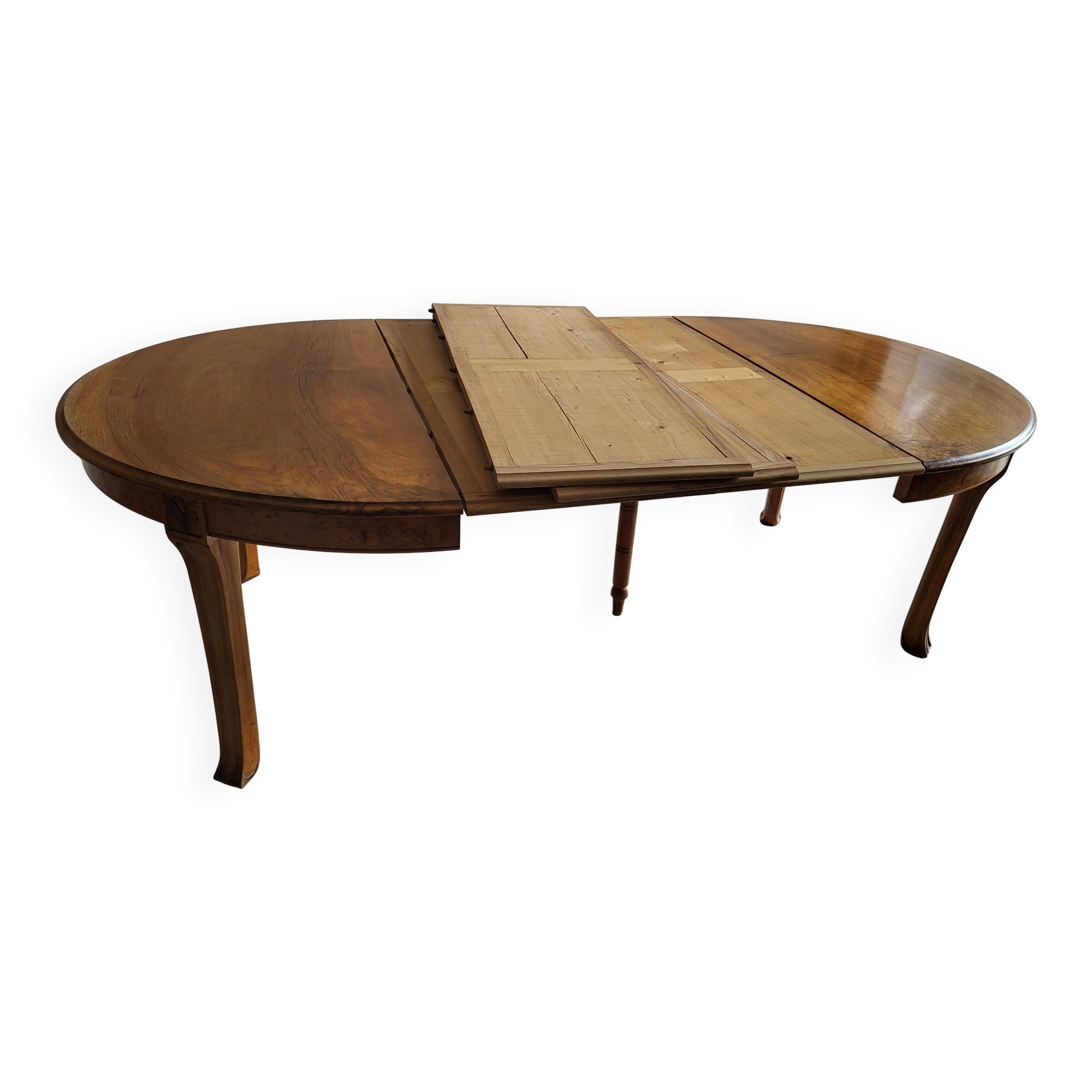 Table and 10 Art Nouveau style chairs.