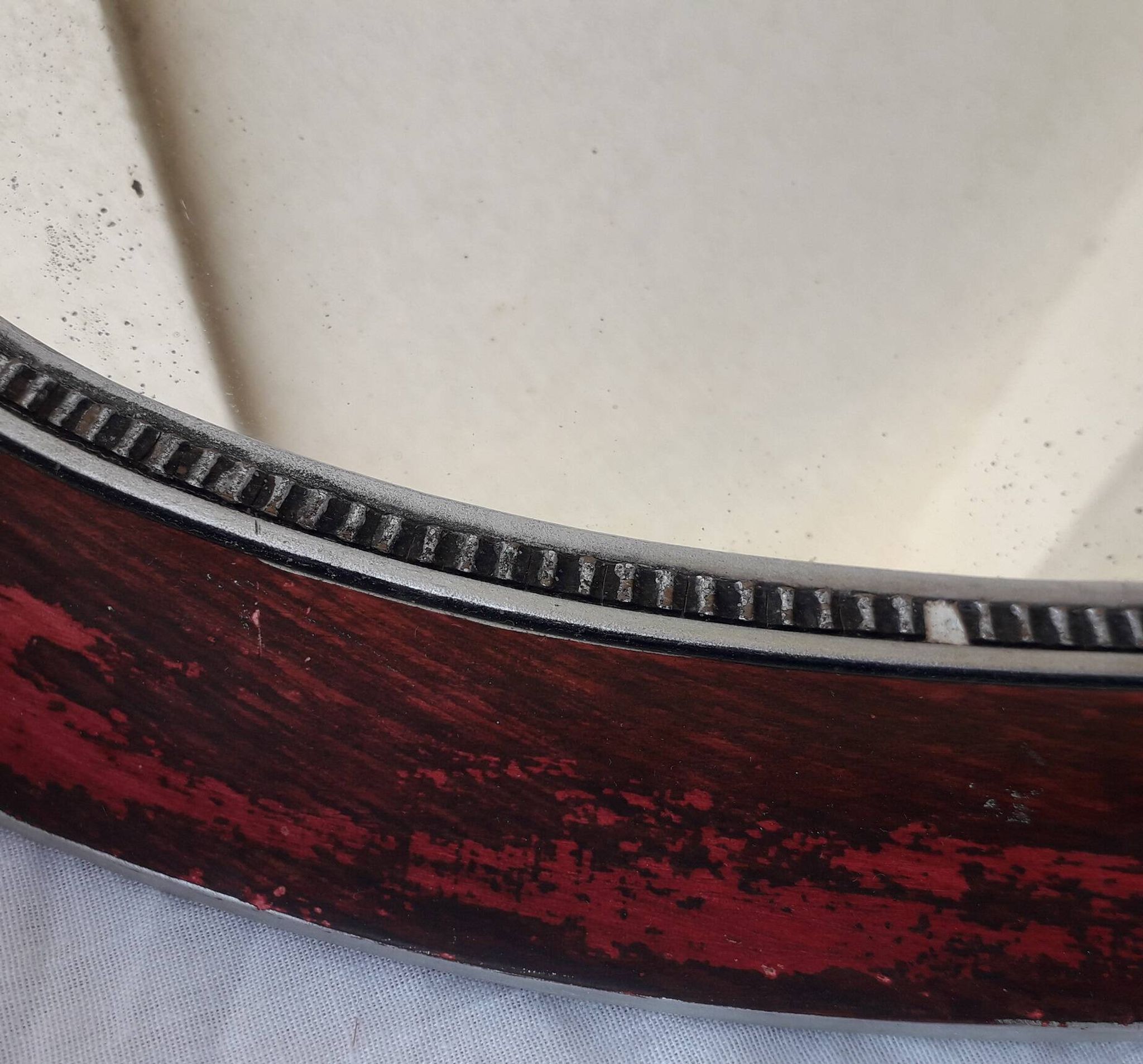 Miroir ovale en bois