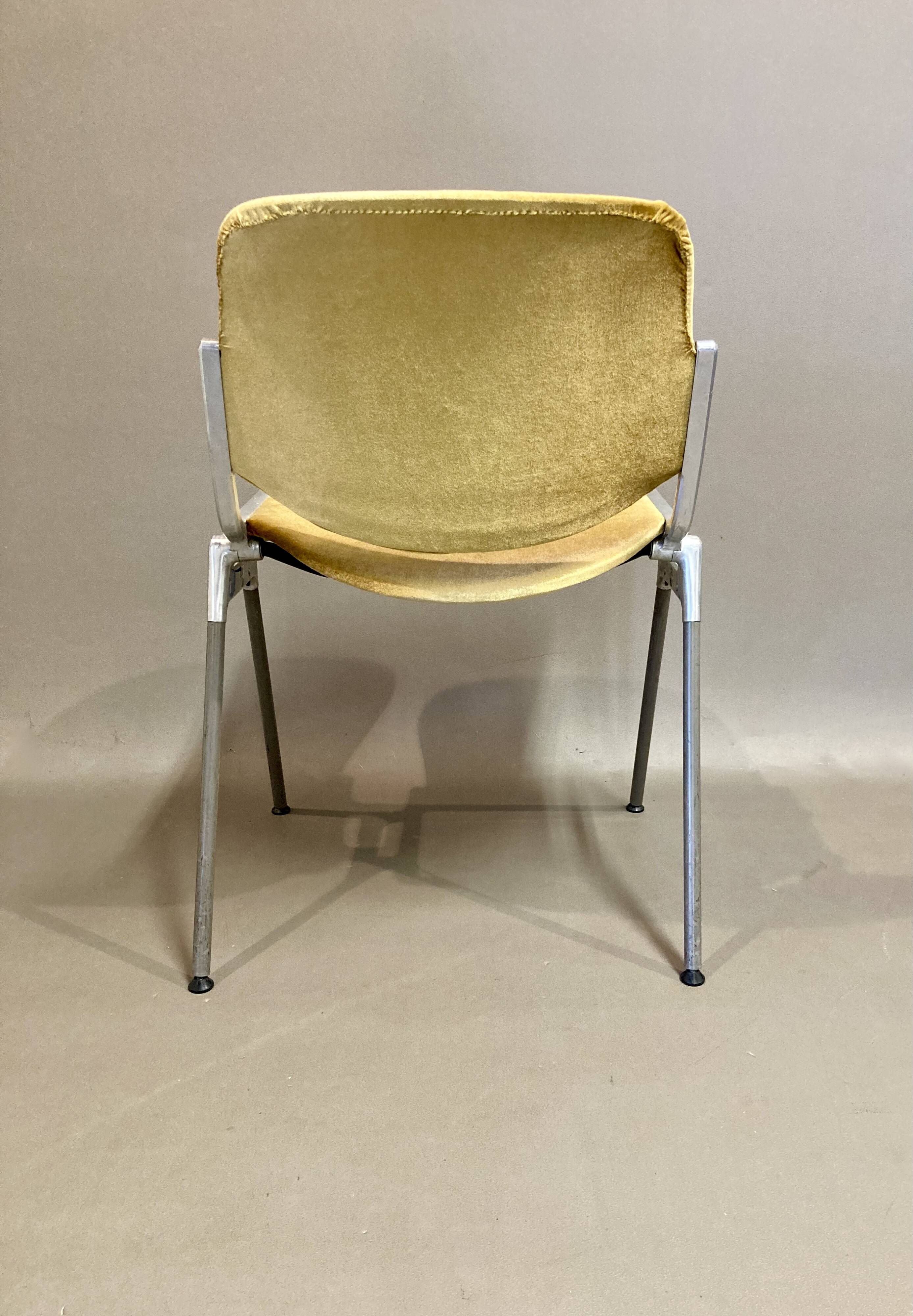 "GIANCARLO PIRETTI" chair.