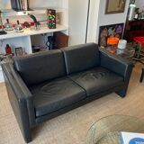 Leather sofa Mobilier International