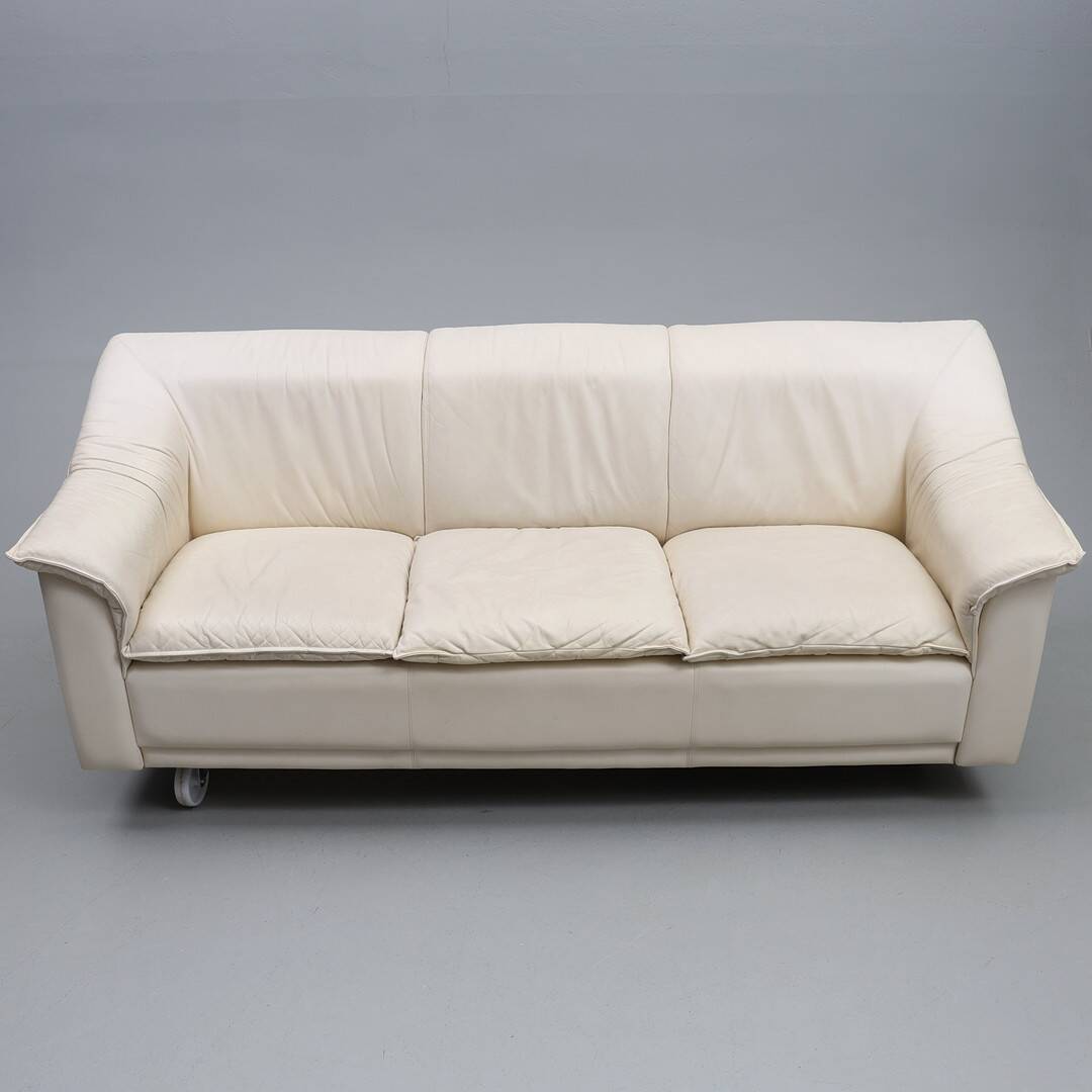 Vintage 2-Piece Leather Sofa Set — 2-Seater + 3-Seater — Second Half of the