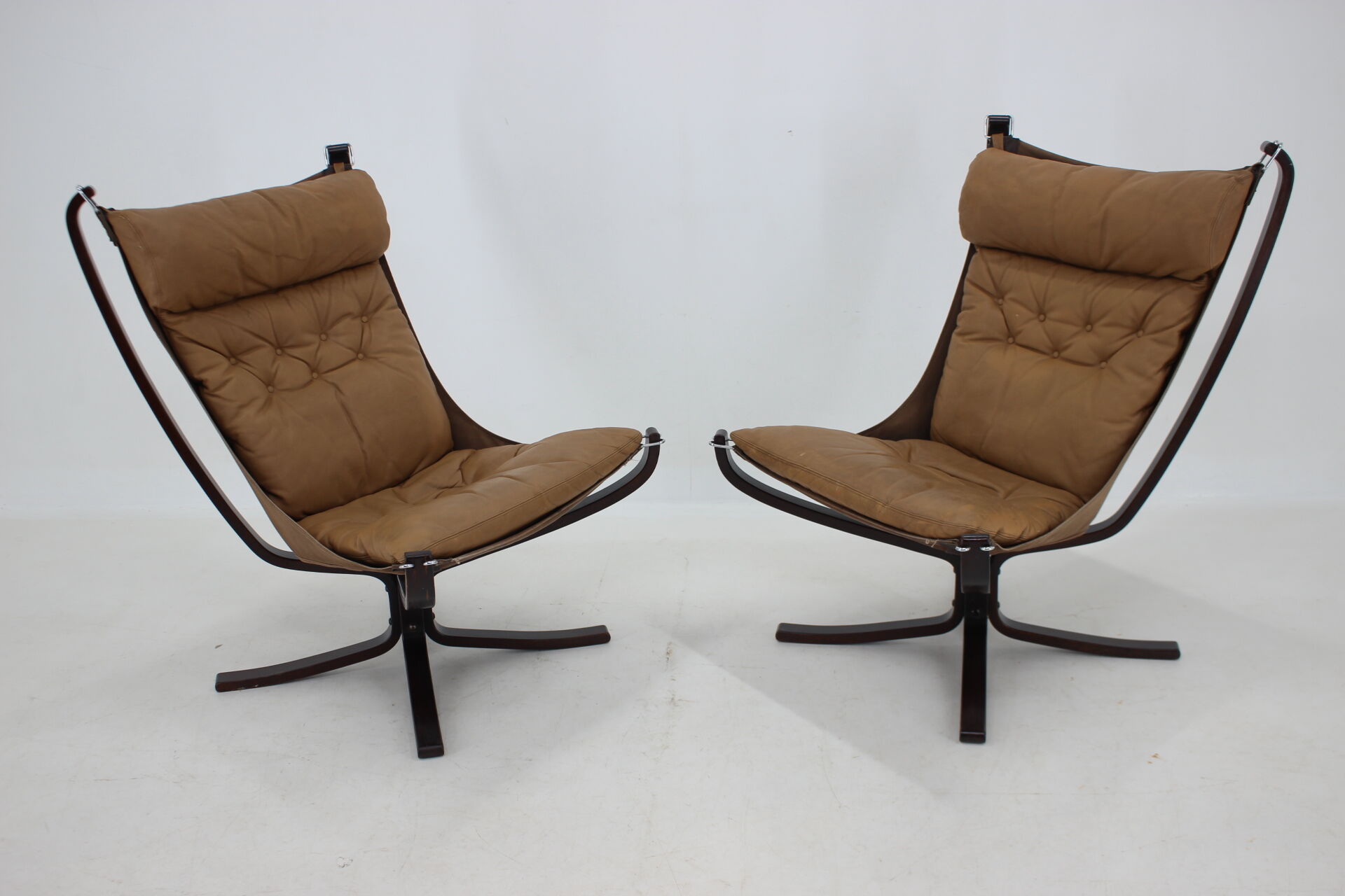 Sigurd Ressell Pair of Falcon Chairs Leather by Vatne Møbler Norway