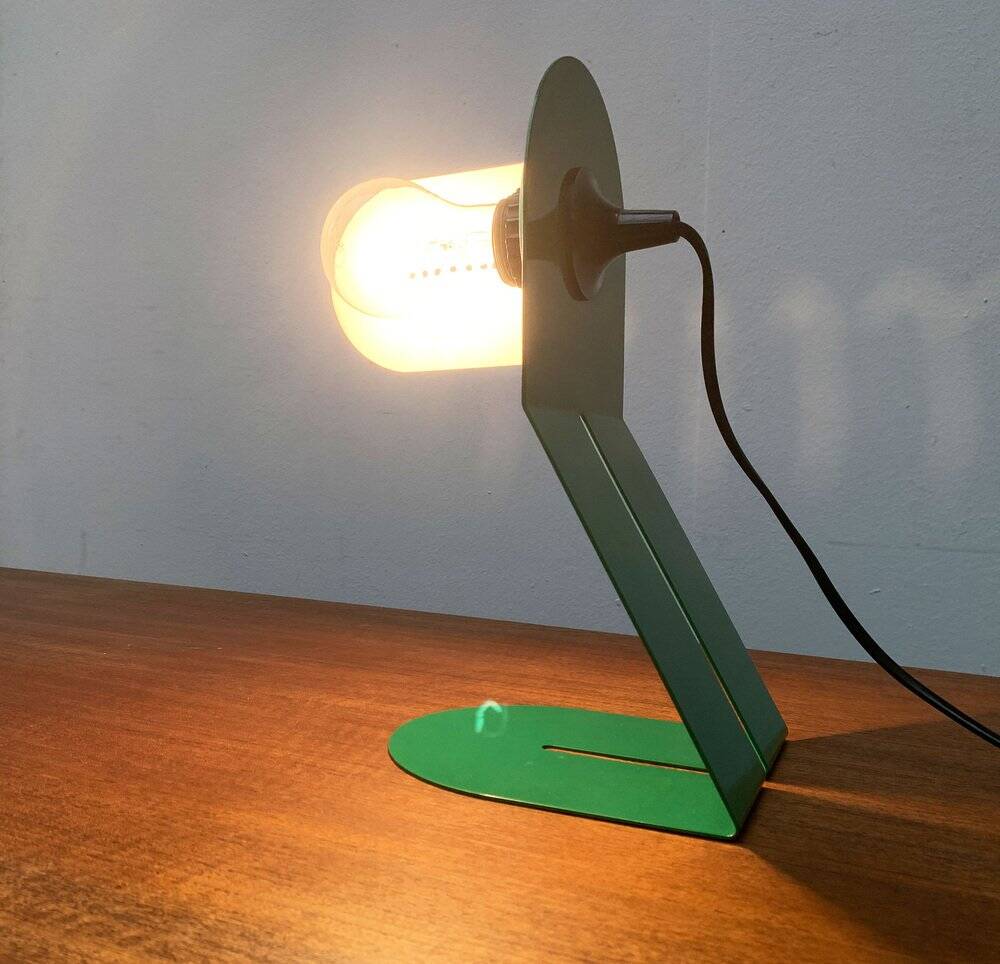 Minimalist metal table lamp from the postmodern space age, mid-century by Boccato Gigante Zambusi Architetti for Seccose, 1960s.