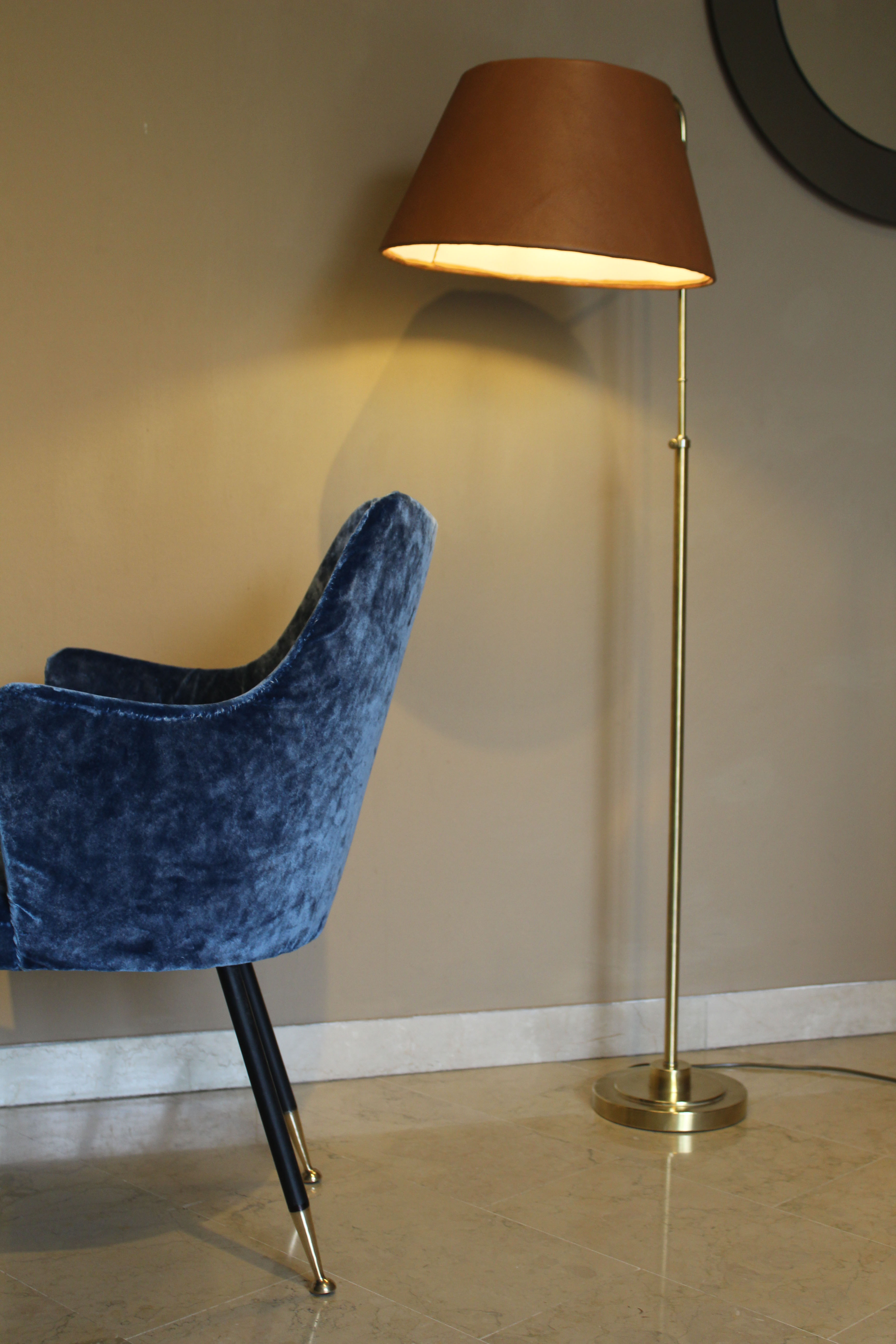 Armchair in blue velvet, Italy 1950s