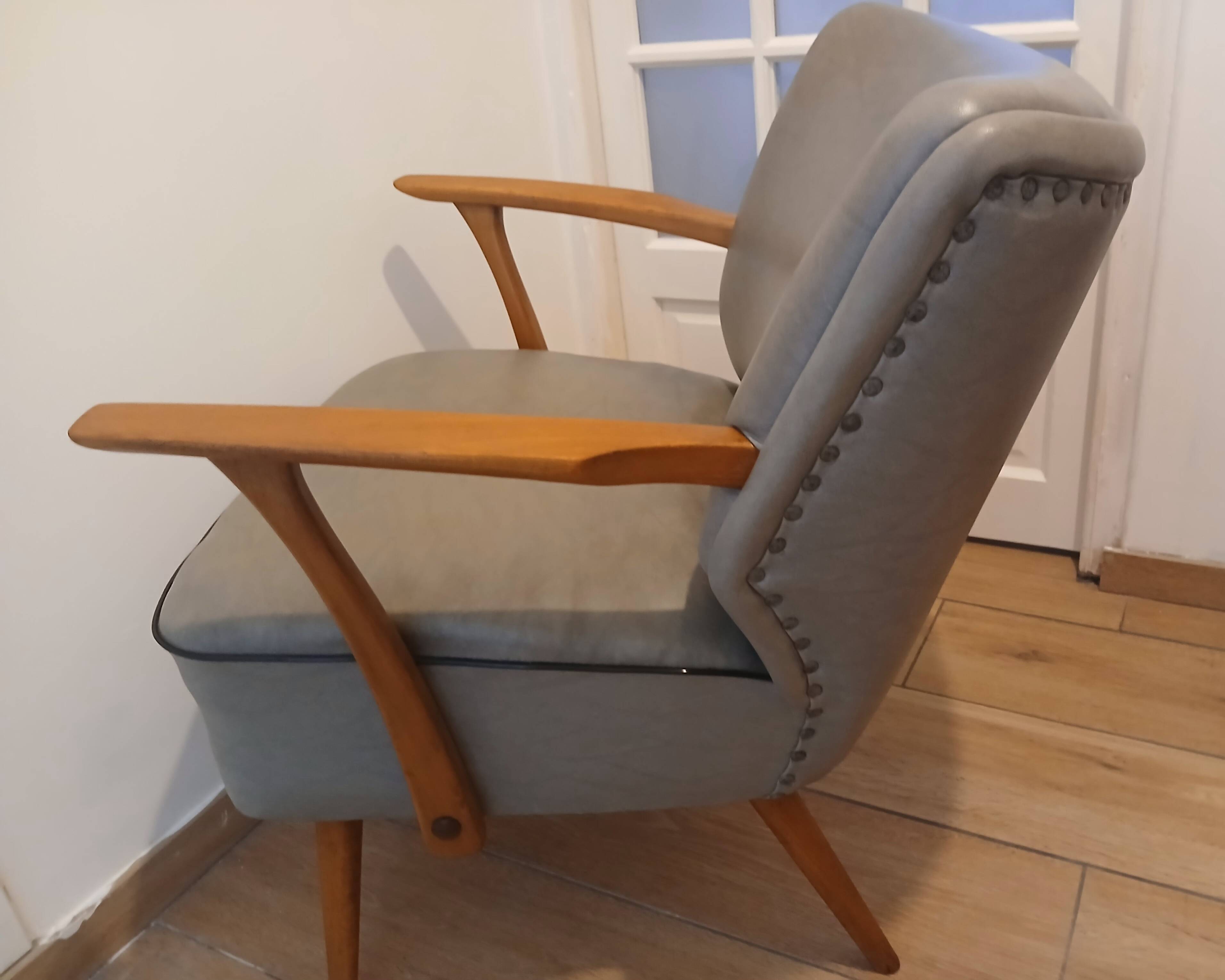 Mid-century cocktail chair