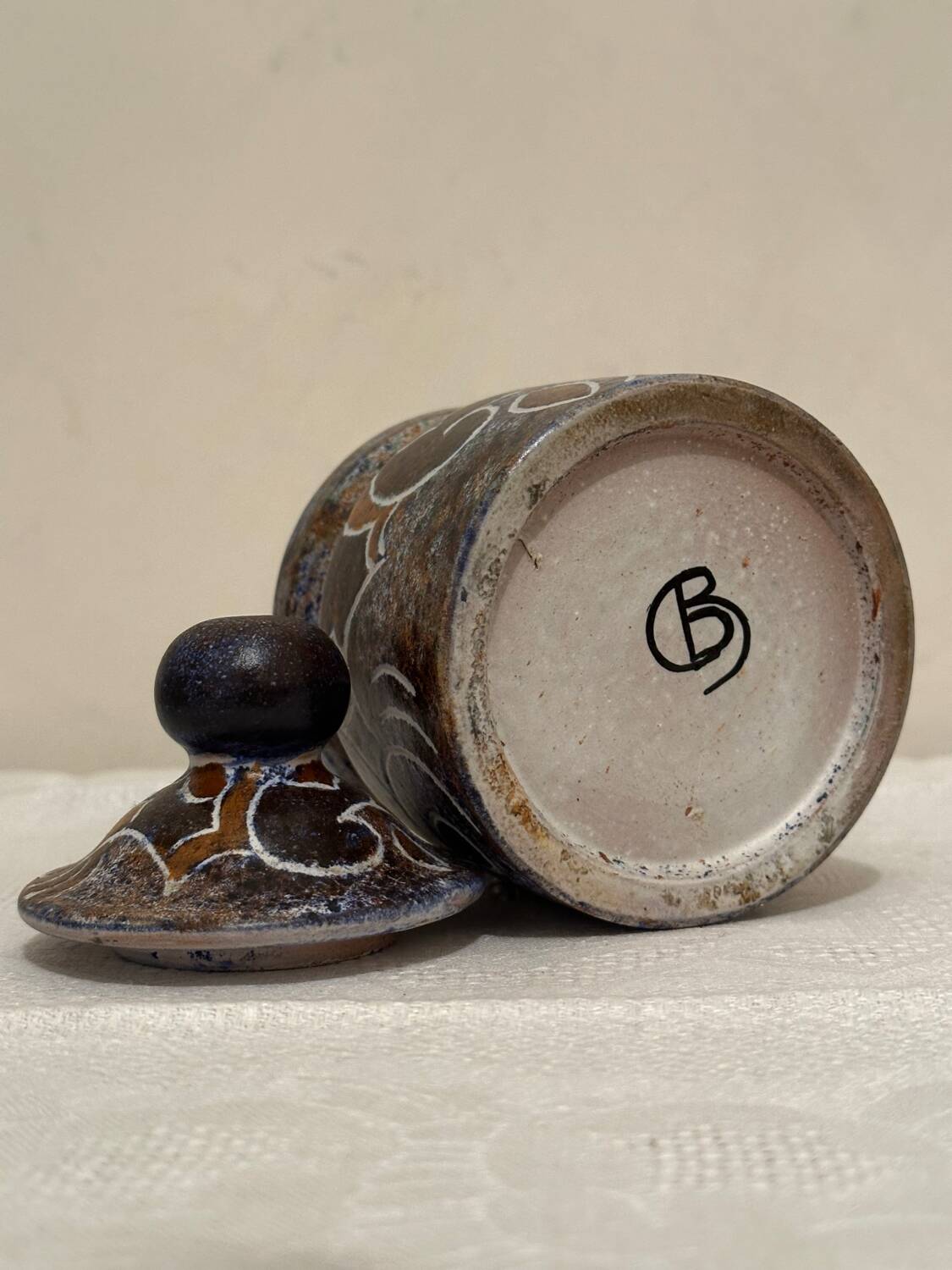 Ceramic pot by Bernard Buffat