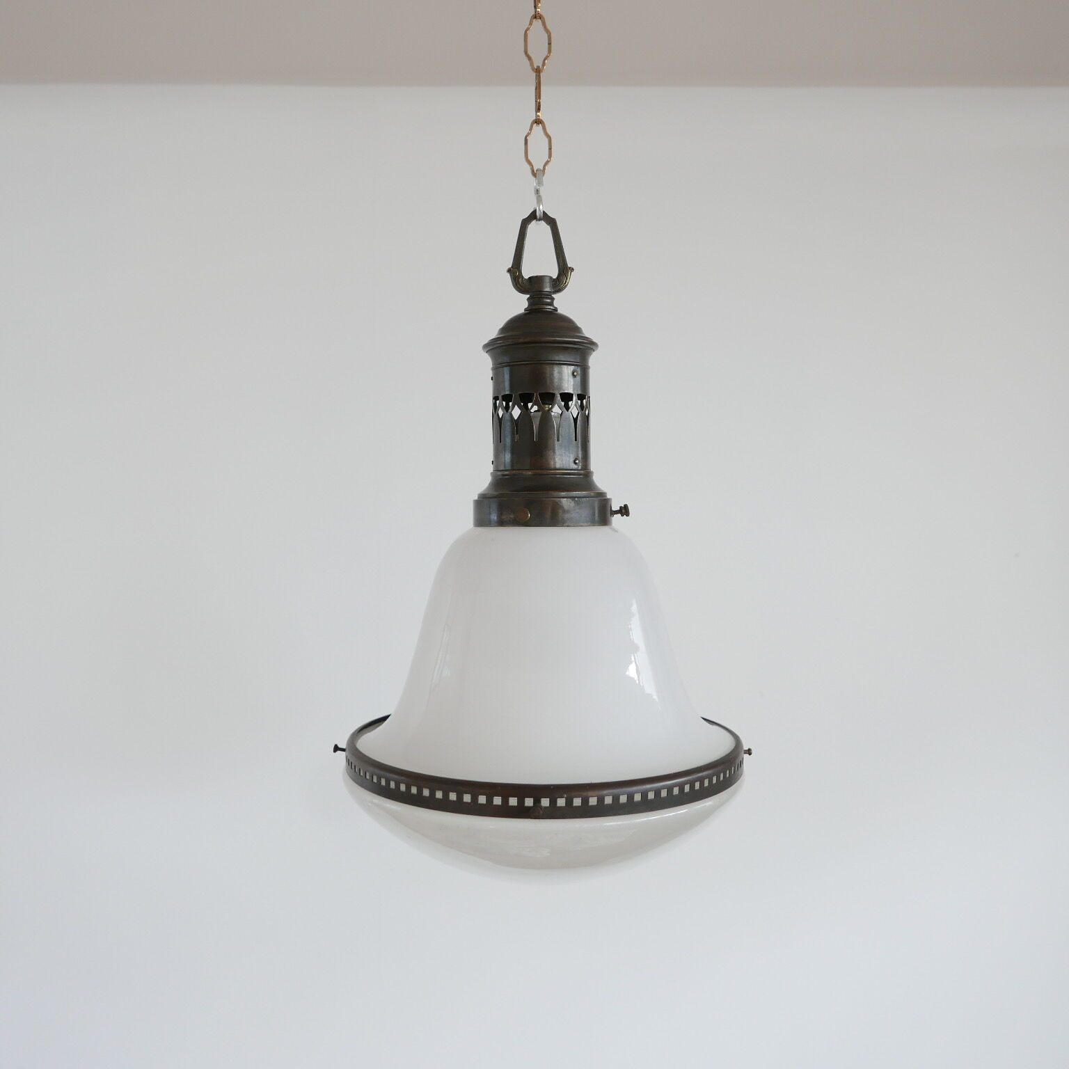 Opaline hanging lamp