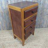 Wooden chest of drawers