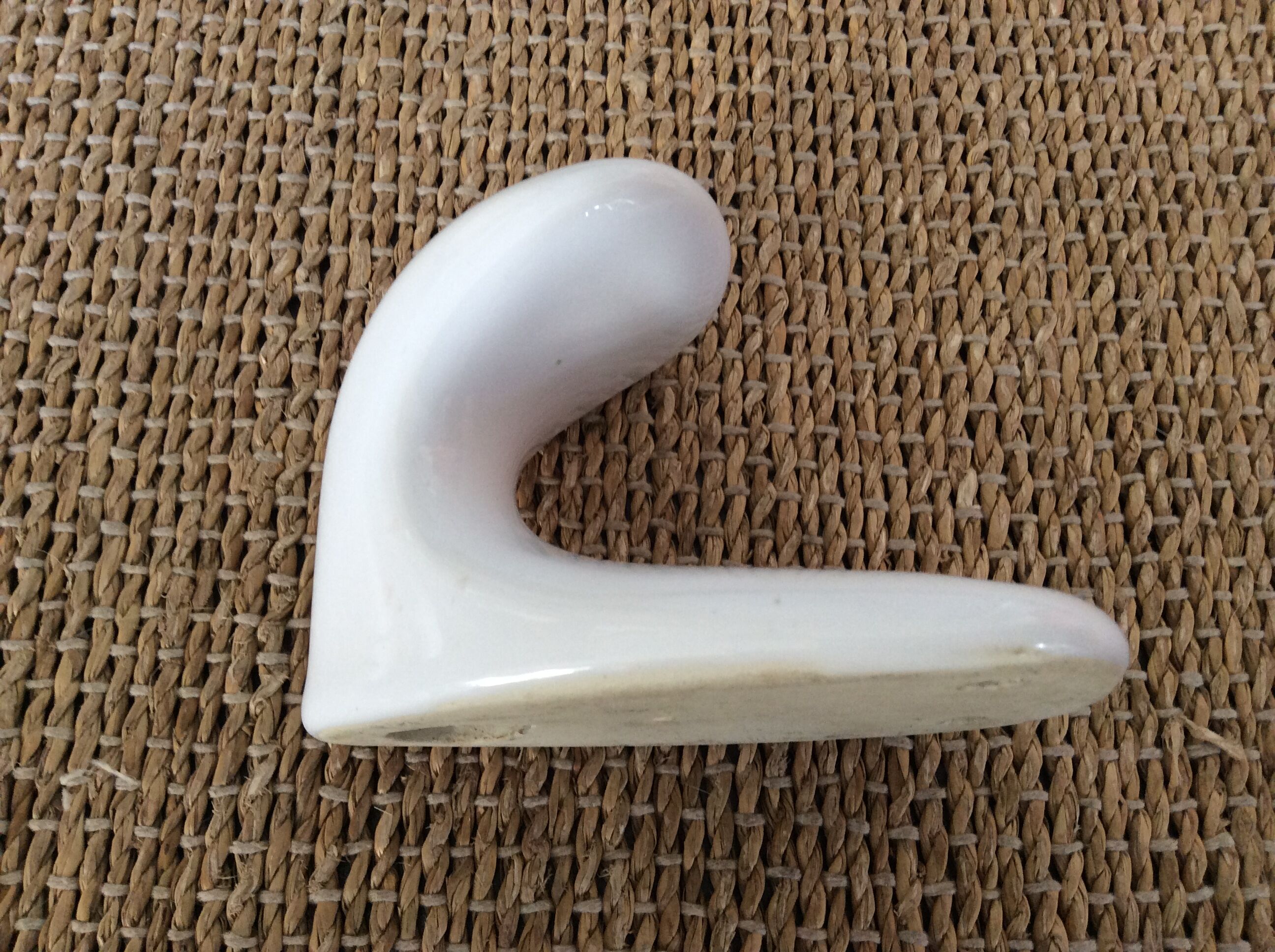Patère en porcelaine