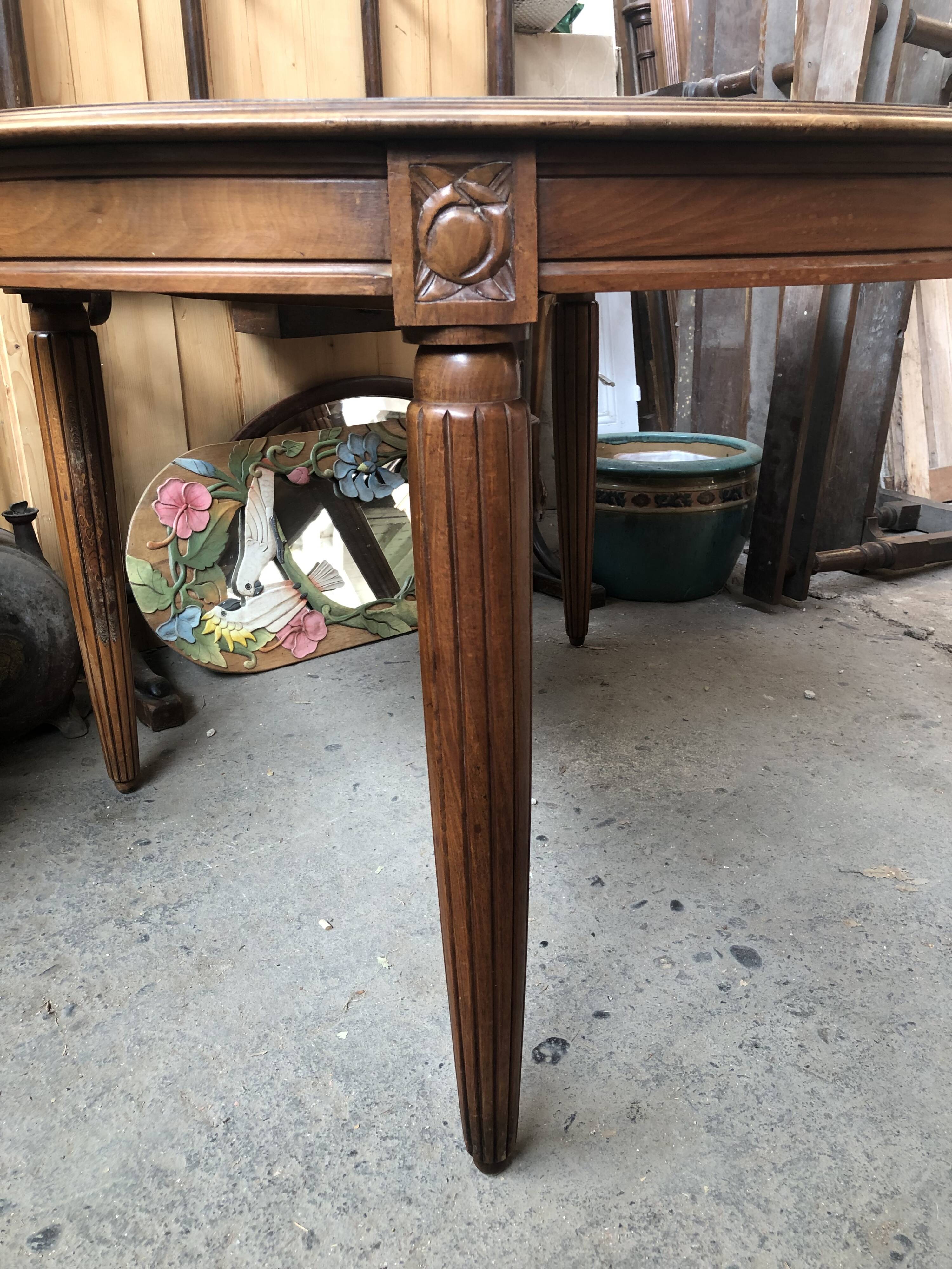 1930s walnut wood dining table