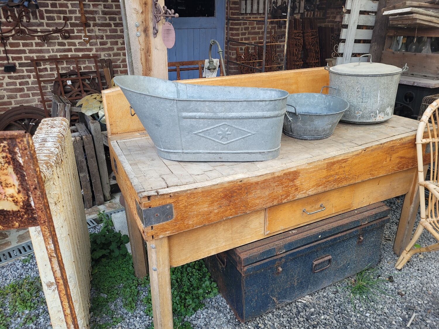 Zinc children's bathtub