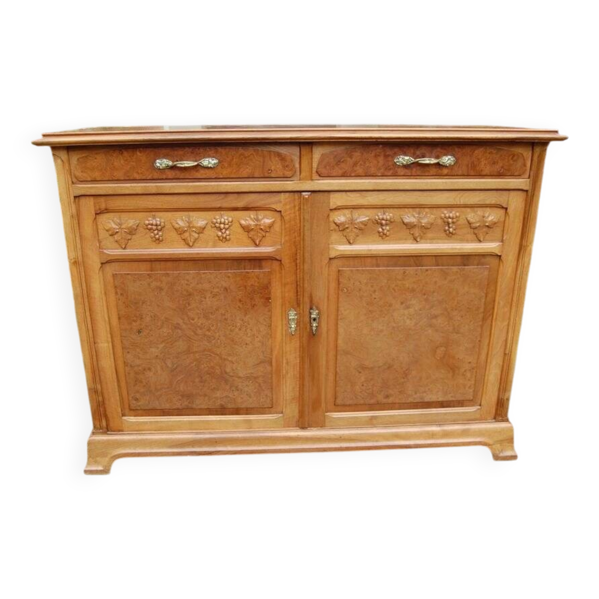 Art Nouveau period sideboard in walnut and walnut burl from the 1900s, Nancy school