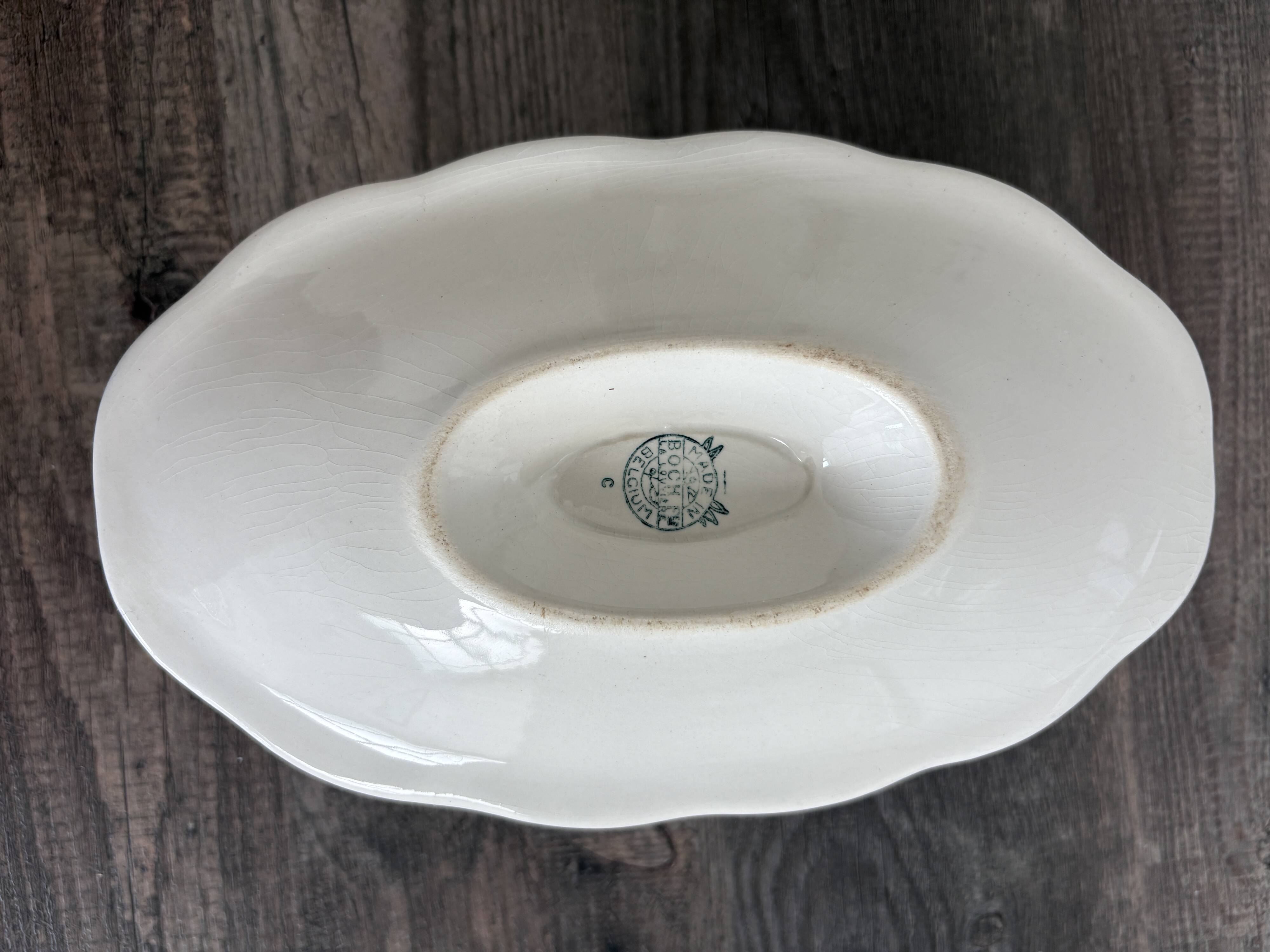 Sauce boat Boch Frères La Louvière