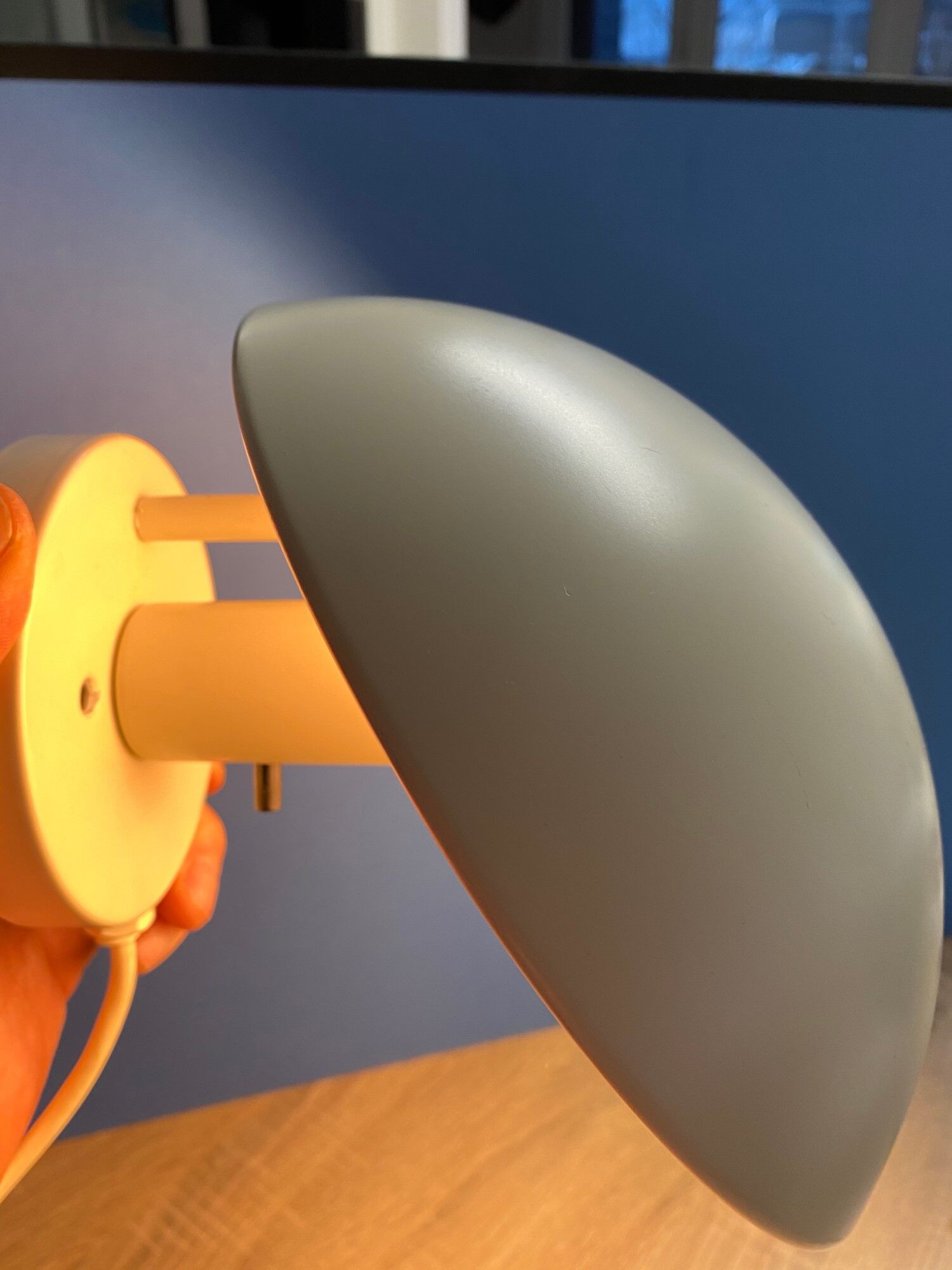 Poul Henningsen hat wall lamp