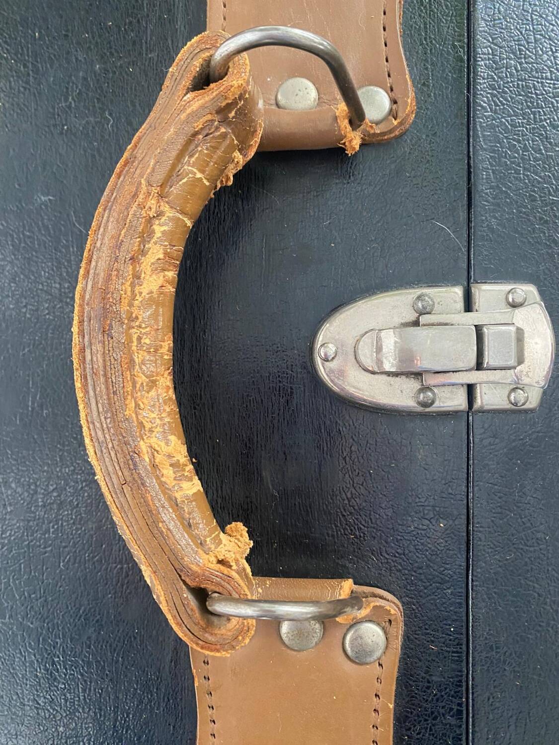 Malle Cabin Mid-Century Fibre Vulcanised / Beige Leather / Metal