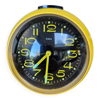 Horloge Rubis boule jaune