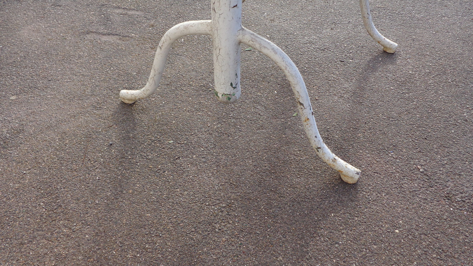 Country garden table