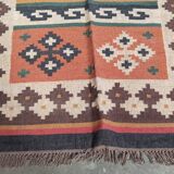 Kilim rug in jute and cotton. 125cm x 195cm