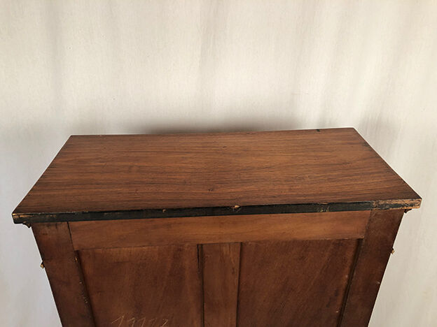 Louis XVI style showcase in wood inlaid late nineteenth, early twentieth