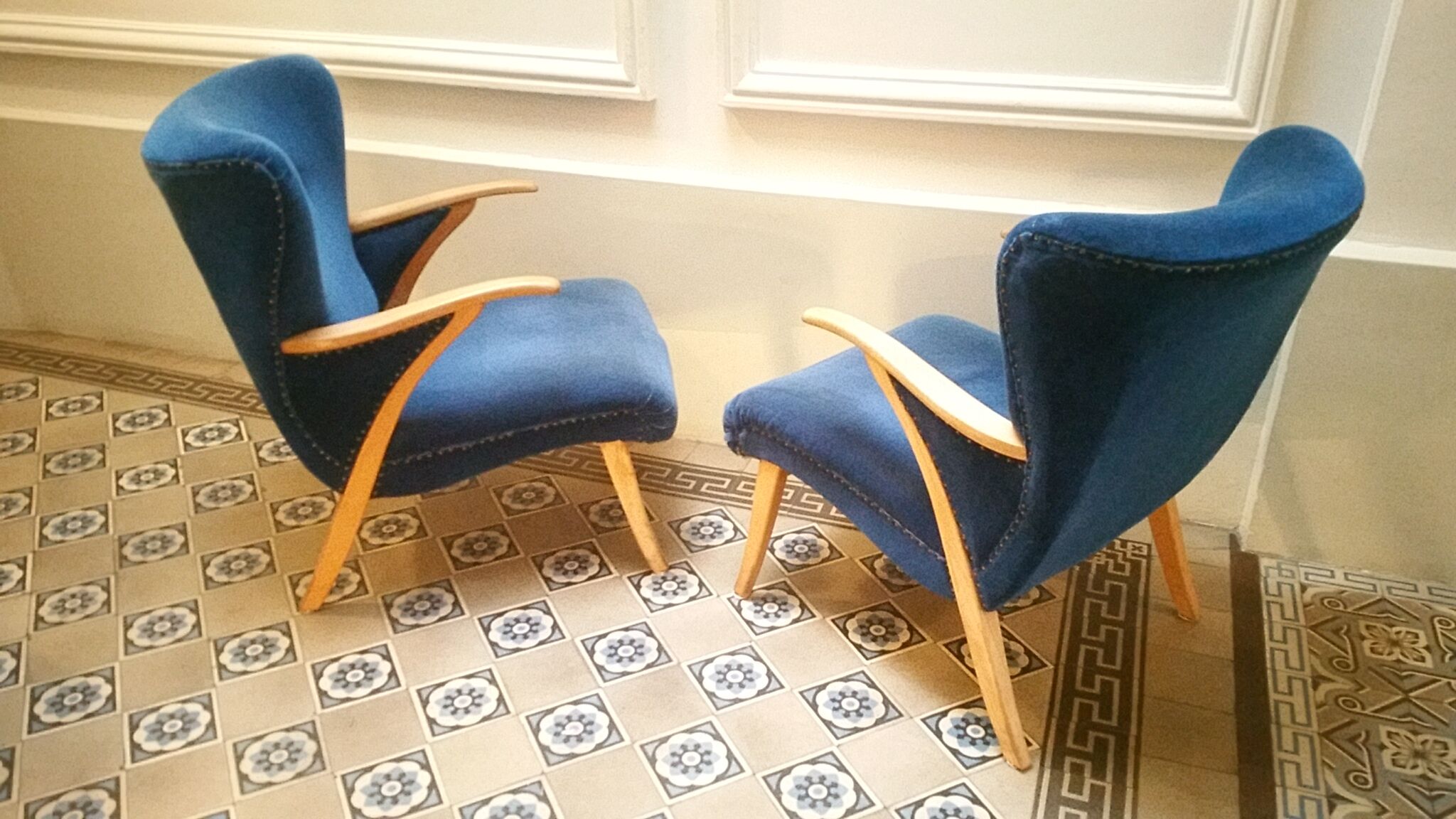 Pair of chairs Scandinavian wing stripes cocktail years 50 Blue