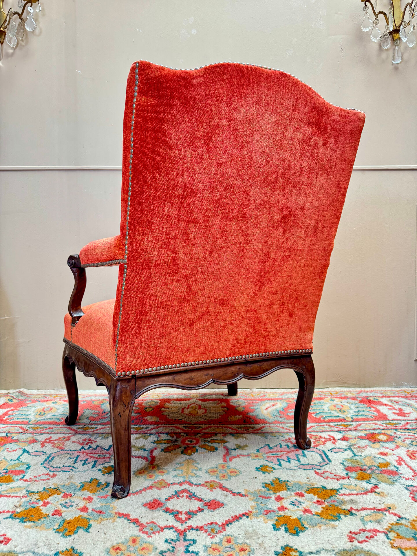 WALNUT ARMCHAIR FROM THE REGENCY PERIOD 18TH CENTURY