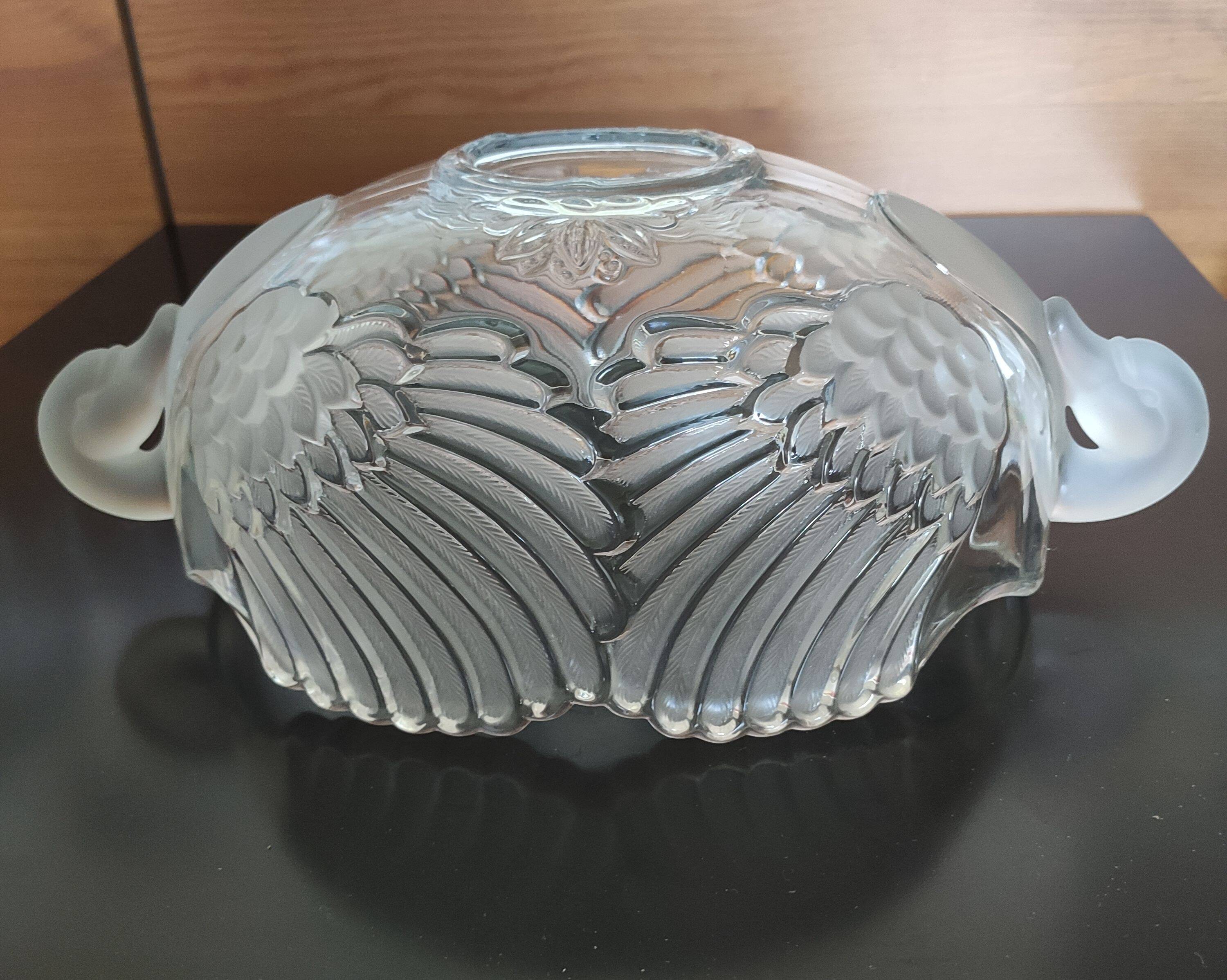 Central coupe in frosted crystal with double swan neck, Mikasa Walther