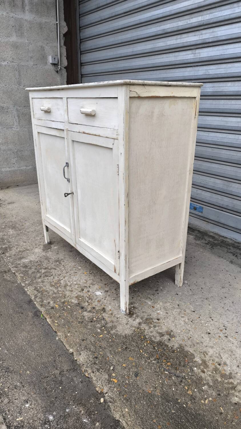 Parisian buffet from the 50s