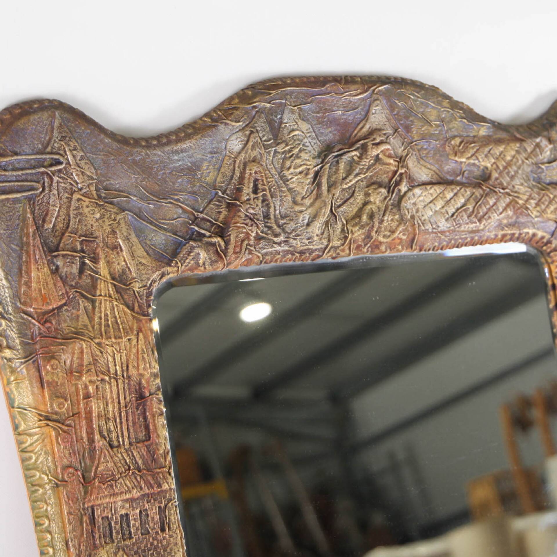 Grand miroir en cuir 