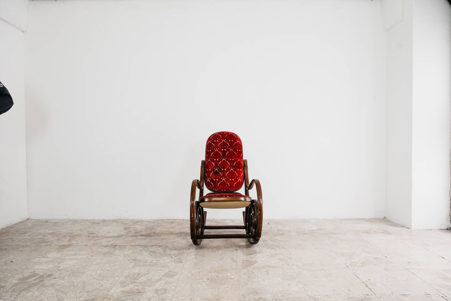 Fauteuil à bascule Thonet vintage design milieu du siècle