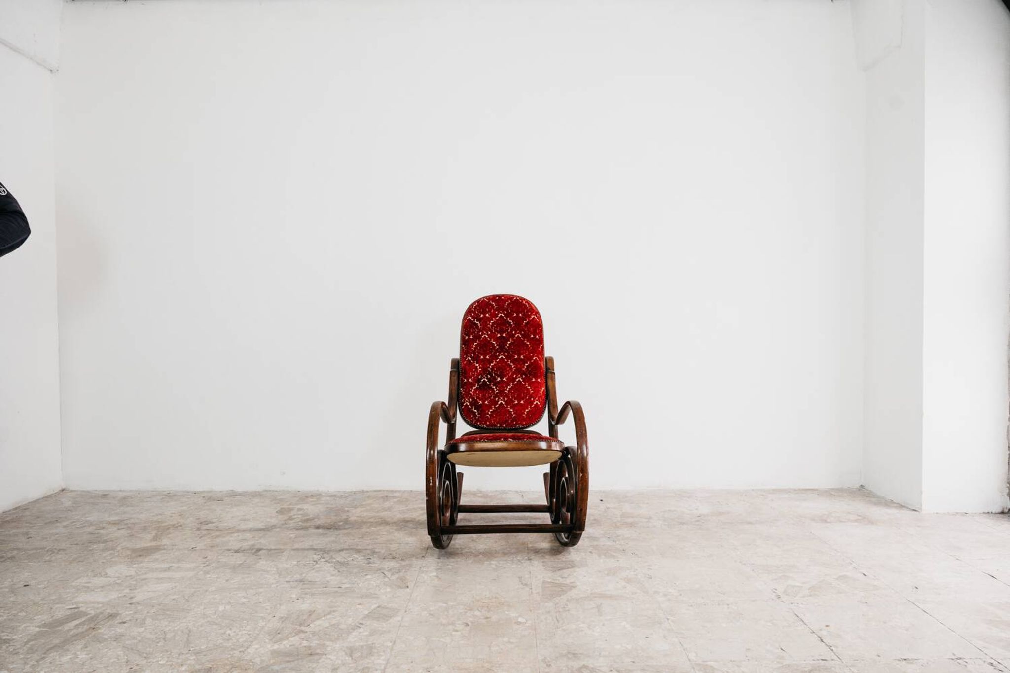 Fauteuil à bascule Thonet vintage design milieu du siècle