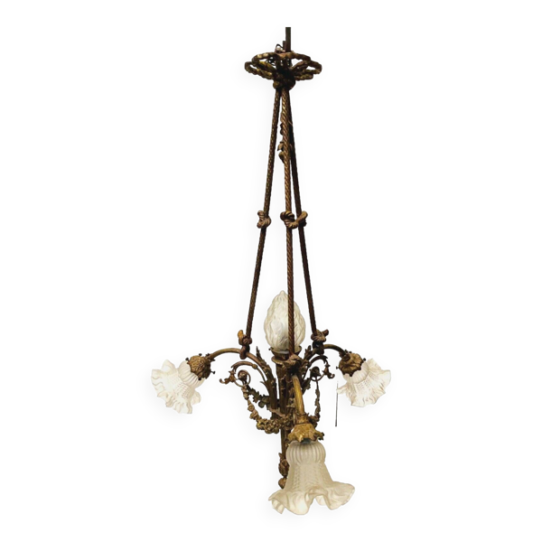Lustre de style Louis XVI en bronze et verre dépoli, XX ème siècle