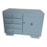 Dresser (boarding school furniture)